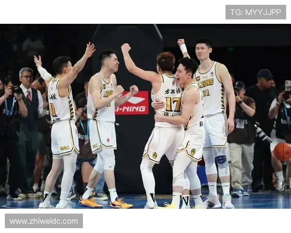 实至名归布朗加冕总决赛FMVP助广厦队历史性首夺总冠军 实至名归布朗加冕总决赛FMVP助广厦队历史性首夺总冠军